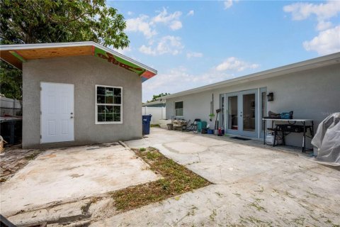 Villa ou maison à vendre à Tampa, Floride: 3 chambres, 155.98 m2 № 2403259 - photo 24