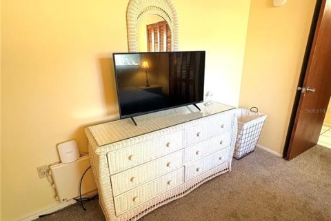 Condo in Bradenton, Florida, 2 bedrooms № 2145186 - photo 19