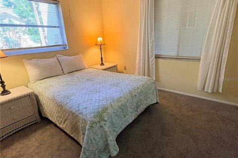 Condo in Bradenton, Florida, 2 bedrooms № 2145186 - photo 18