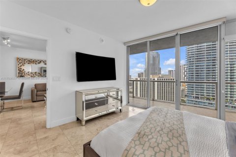 Condominio en venta en Miami, Florida, 1 dormitorio, 73.39 m2 № 1933856 - foto 12
