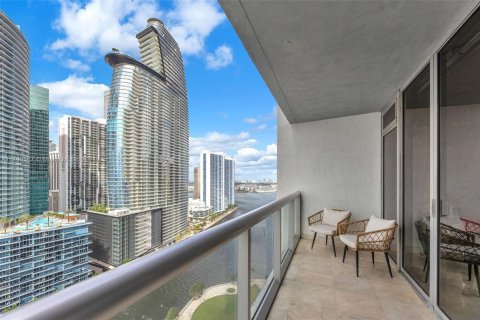Condominio en venta en Miami, Florida, 1 dormitorio, 73.39 m2 № 1933856 - foto 2