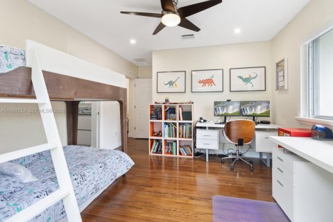 Купить виллу или дом в Корал-Гейблс, Флорида 5 спален, 274.9м2, № 2006489 - фото 19