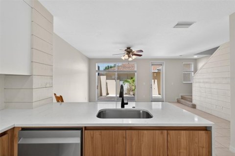 Adosado en alquiler en Parrish, Florida, 3 dormitorios, 151.24 m2 № 1849595 - foto 23
