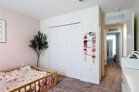 House in Davenport, Florida 4 bedrooms, 255.95 sq.m. № 2393795 - photo 15