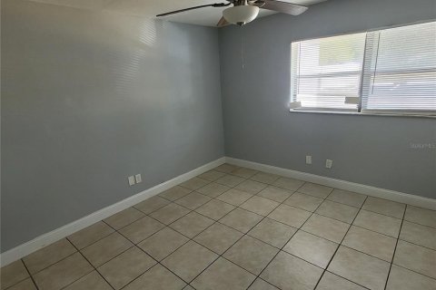 Condo in Daytona Beach, Florida, 1 bedroom  № 1514217 - photo 8