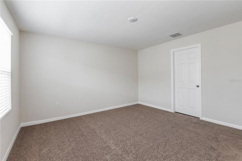 Townhouse in Haines City, Florida 4 bedrooms, 173.36 sq.m. № 1785657 - photo 12