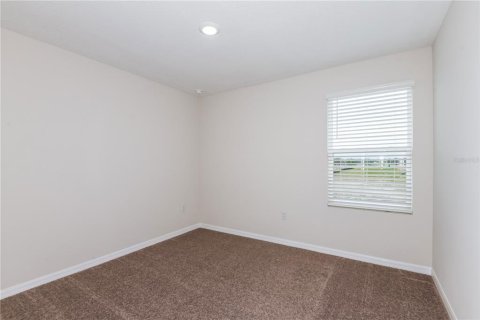 Townhouse in Haines City, Florida 4 bedrooms, 173.36 sq.m. № 1785657 - photo 16