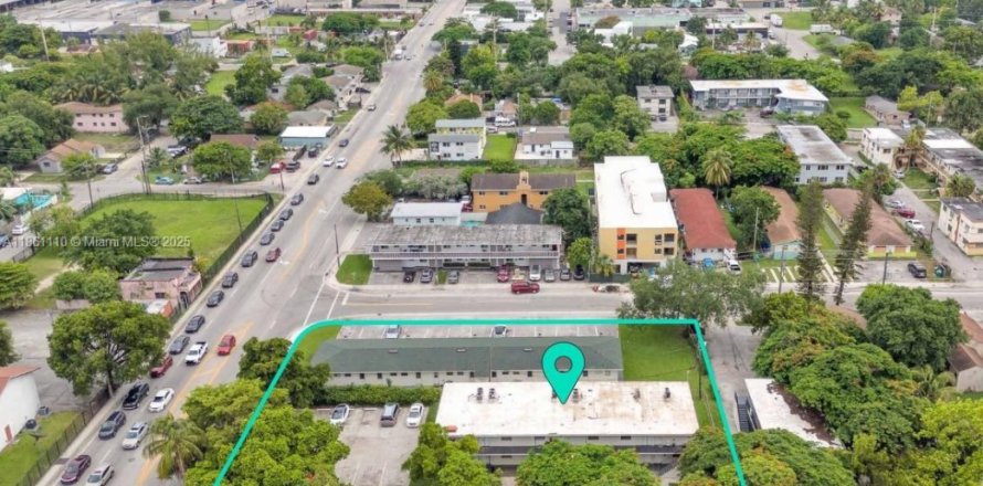 Коммерческая недвижимость в Майами, Флорида 412.21м2 № 1961272