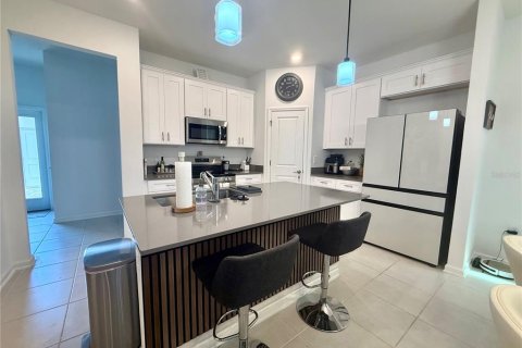 Villa ou maison à louer à Kissimmee, Floride: 4 chambres, 189.89 m2 № 2096914 - photo 17