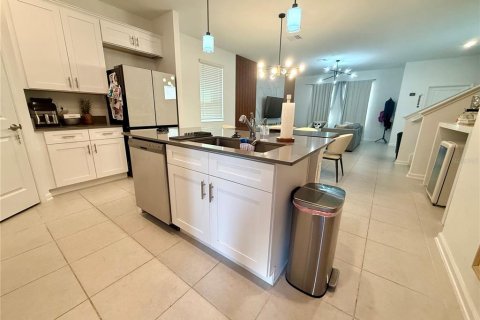 Villa ou maison à louer à Kissimmee, Floride: 4 chambres, 189.89 m2 № 2096914 - photo 19