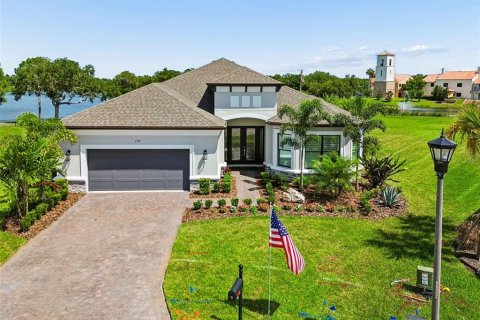 House in Poinciana, Florida 3 bedrooms, 291.25 sq.m. № 2396354