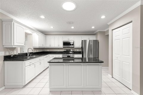 Villa ou maison à vendre à Ocala, Floride: 2 chambres, 177.54 m2 № 2229289 - photo 11