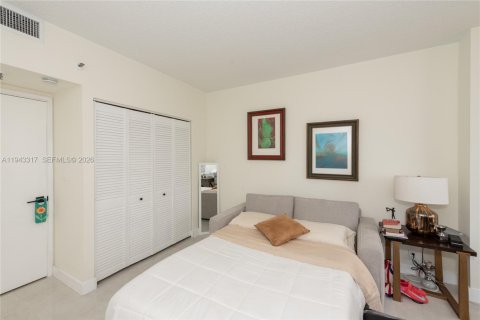 Copropriété à louer à Miami, Floride: 2 chambres, 114.18 m2 № 1999573 - photo 23