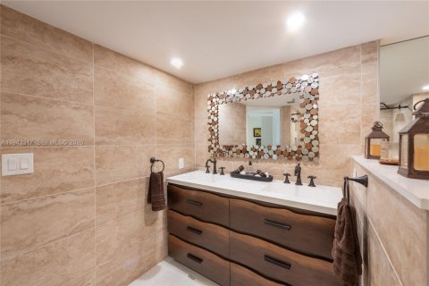 Copropriété à louer à Miami, Floride: 2 chambres, 114.18 m2 № 1999573 - photo 21