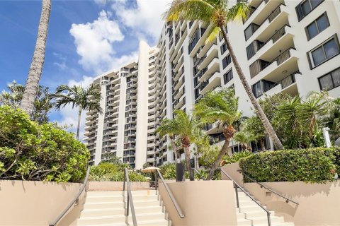 Copropriété à louer à Miami, Floride: 2 chambres, 114.18 m2 № 1999573 - photo 29