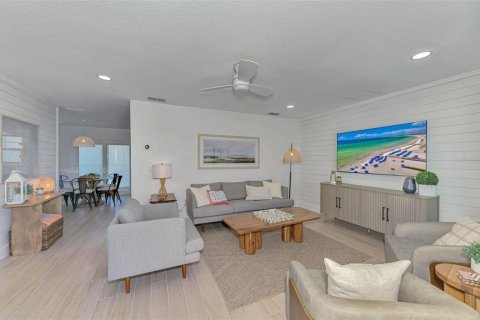 Casa en alquiler en Sarasota, Florida, 4 dormitorios, 198.25 m2 № 1912882 - foto 5