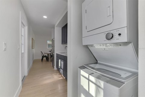 Casa en alquiler en Sarasota, Florida, 4 dormitorios, 198.25 m2 № 1912882 - foto 25