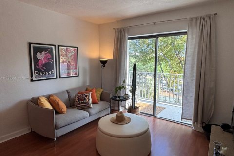 Apartamento en alquiler en Miami, Florida, 1 dormitorio, 55.37 m2 № 1645791 - foto 8