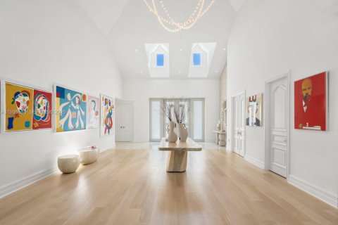 House in Miami, Florida 6 bedrooms, 672.33 sq.m. № 1995276 - photo 14