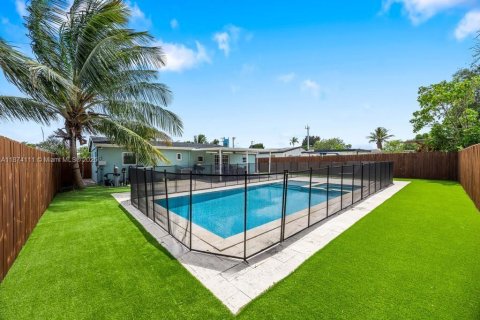 Villa ou maison à vendre à Dania Beach, Floride: 4 chambres, 104.98 m2 № 1920662 - photo 26