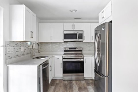 Villa ou maison à vendre à Dania Beach, Floride: 4 chambres, 104.98 m2 № 1920662 - photo 5