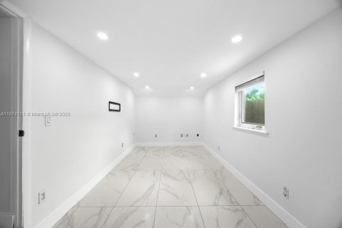 Villa ou maison à vendre à Dania Beach, Floride: 4 chambres, 104.98 m2 № 1920662 - photo 8