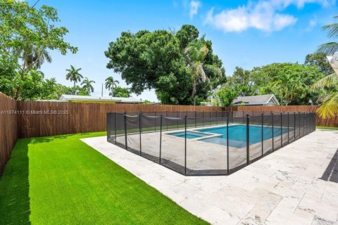 Villa ou maison à vendre à Dania Beach, Floride: 4 chambres, 104.98 m2 № 1920662 - photo 23