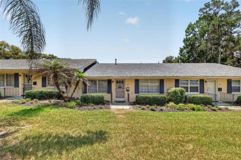 Condo in Mount Dora, Florida, 2 bedrooms № 2224530