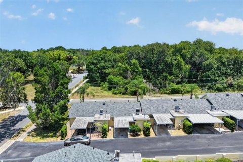 Condo in Mount Dora, Florida, 2 bedrooms № 2224530 - photo 5