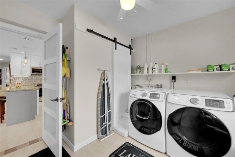 Casa en alquiler en Pompano Beach, Florida, 3 dormitorios, 96.34 m2 № 2066941 - foto 4
