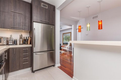 Condominio en venta en Miami Beach, Florida, 2 dormitorios, 82.68 m2 № 2032482 - foto 11