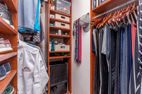 Condominio en venta en Miami Beach, Florida, 2 dormitorios, 82.68 m2 № 2032482 - foto 18