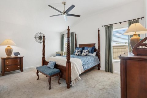House in The Villages, Florida 2 bedrooms, 106.65 sq.m. № 1774029 - photo 18