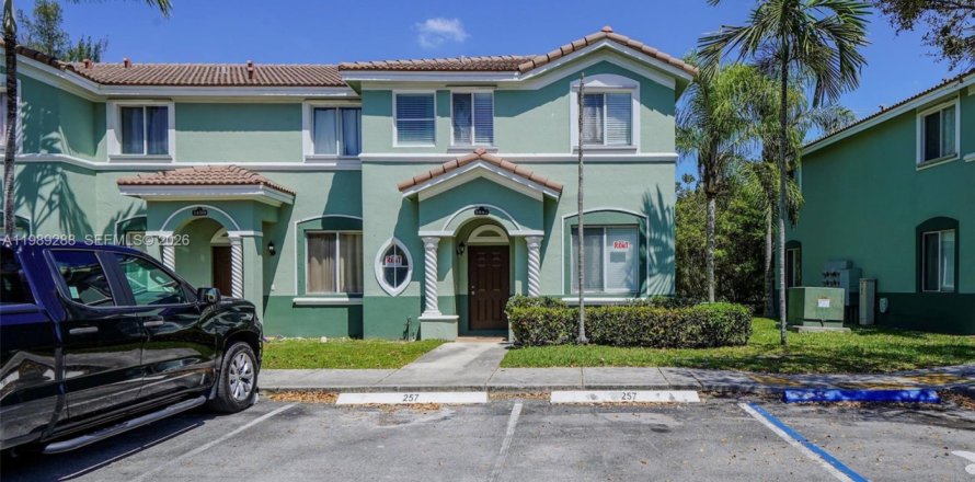 Condo in Homestead, Florida, 3 bedrooms № 2051753