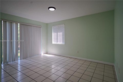 Condo in Homestead, Florida, 3 bedrooms № 2051753 - photo 2