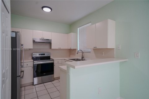 Condo in Homestead, Florida, 3 bedrooms № 2051753 - photo 5