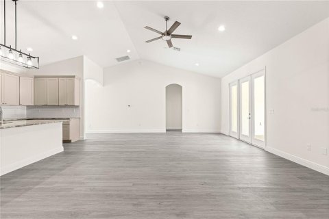 House in Ocala, Florida 4 bedrooms, 243.5 sq.m. № 1906229 - photo 17