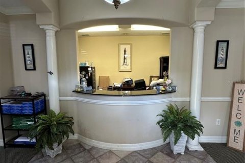 Immobilier commercial à louer à Tampa, Floride: 296.27 m2 № 2104308 - photo 2