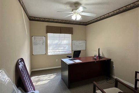 Immobilier commercial à louer à Tampa, Floride: 296.27 m2 № 2104308 - photo 10