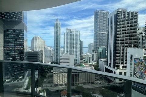 Condominio en alquiler en Miami, Florida, 2 dormitorios, 104.14 m2 № 1987152 - foto 30