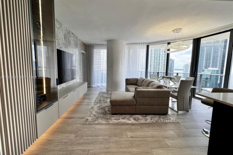 Снять в аренду кондоминиум в Майами, Флорида 2 спальни, 104.14м2, № 1987152 - фото 3