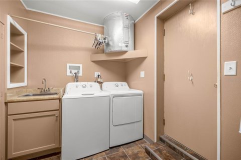Casa en venta en Crystal River, Florida, 3 dormitorios, 146.32 m2 № 1869630 - foto 21