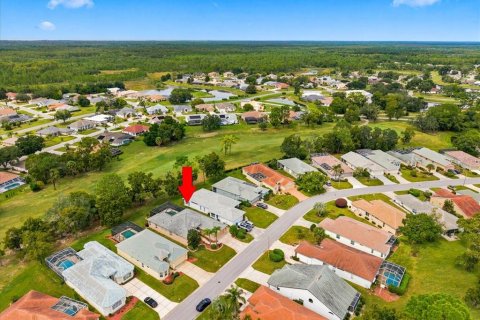 Casa en venta en Weeki Wachee, Florida, 3 dormitorios, 208.75 m2 № 2386064 - foto 16