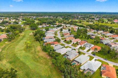Casa en venta en Weeki Wachee, Florida, 3 dormitorios, 208.75 m2 № 2386064 - foto 12