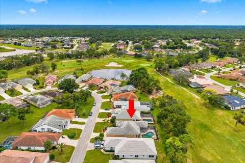 Casa en venta en Weeki Wachee, Florida, 3 dormitorios, 208.75 m2 № 2386064 - foto 7