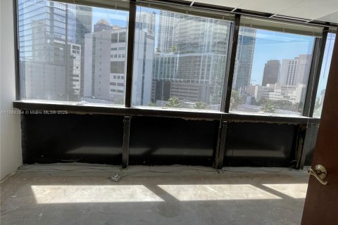 Propiedad comercial en venta en Fort Lauderdale, Florida № 1948540 - foto 28