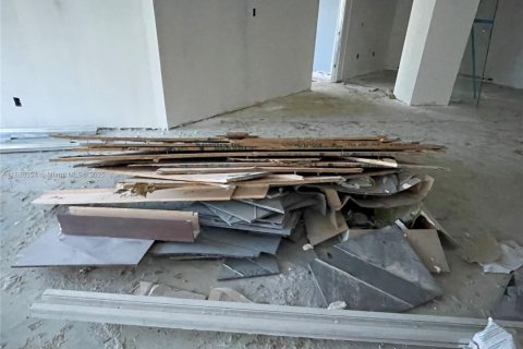 Propiedad comercial en venta en Fort Lauderdale, Florida № 1948540 - foto 13