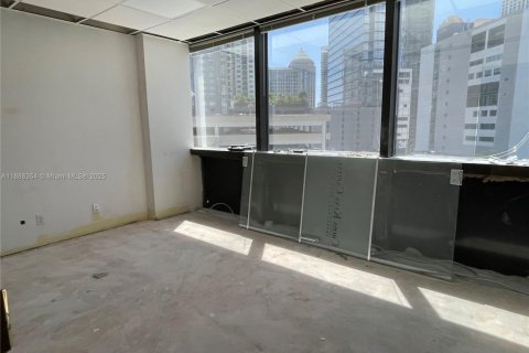 Propiedad comercial en venta en Fort Lauderdale, Florida № 1948540 - foto 27