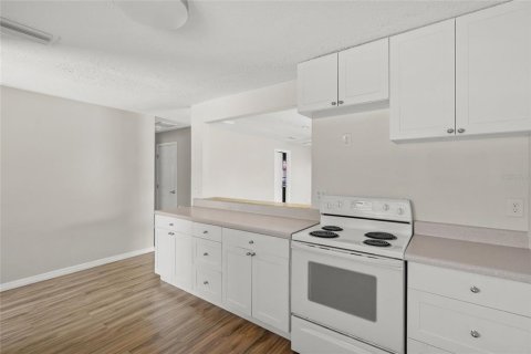 Casa en alquiler en Sarasota, Florida, 2 dormitorios, 109.44 m2 № 1638208 - foto 8