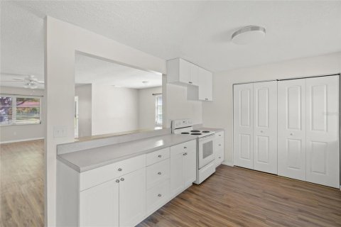 Casa en alquiler en Sarasota, Florida, 2 dormitorios, 109.44 m2 № 1638208 - foto 7
